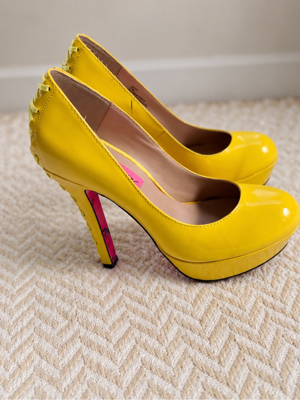 Vintage Y2K Betsey Johnson Yellow DITA Corset Pumps  Up 6.5